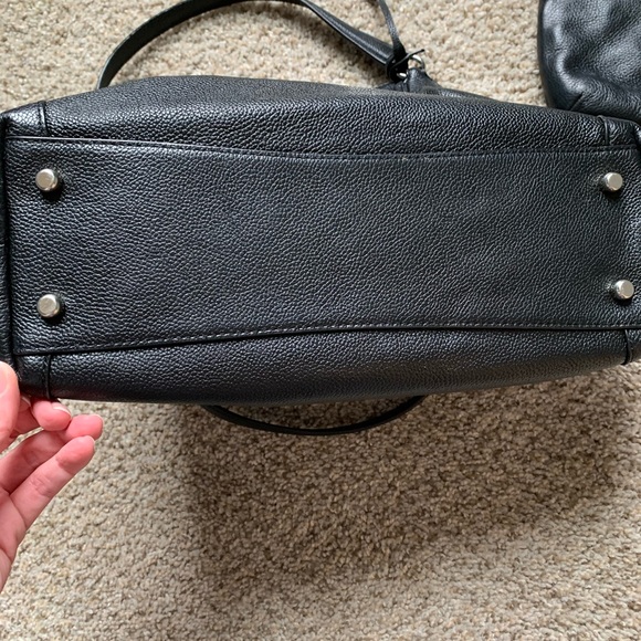 Coach shoulder bag w/ coach wristlet - Picture 7 of 7